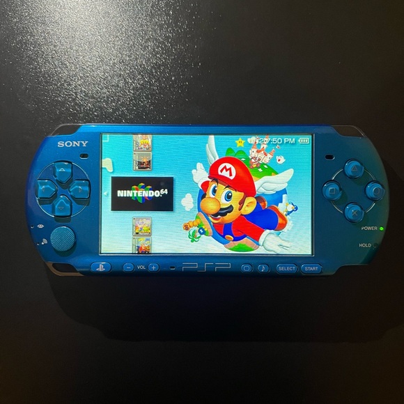 Sony PSP 3000 with games - Picture 6 of 8